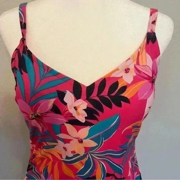 Croft & Barrow pink floral bathing suite top or tankini ruched sides size small - Picture 9 of 14